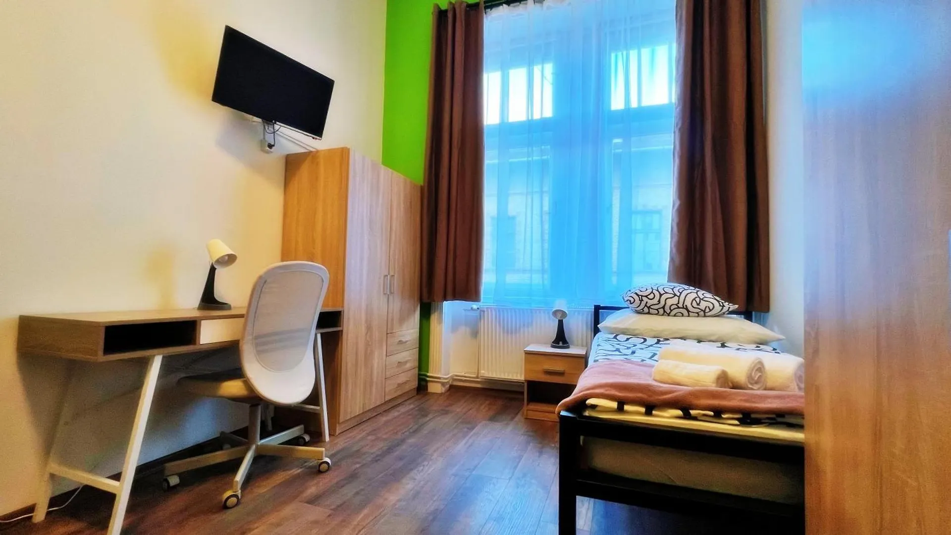 Bebudgetrooms Будапешт Хостел