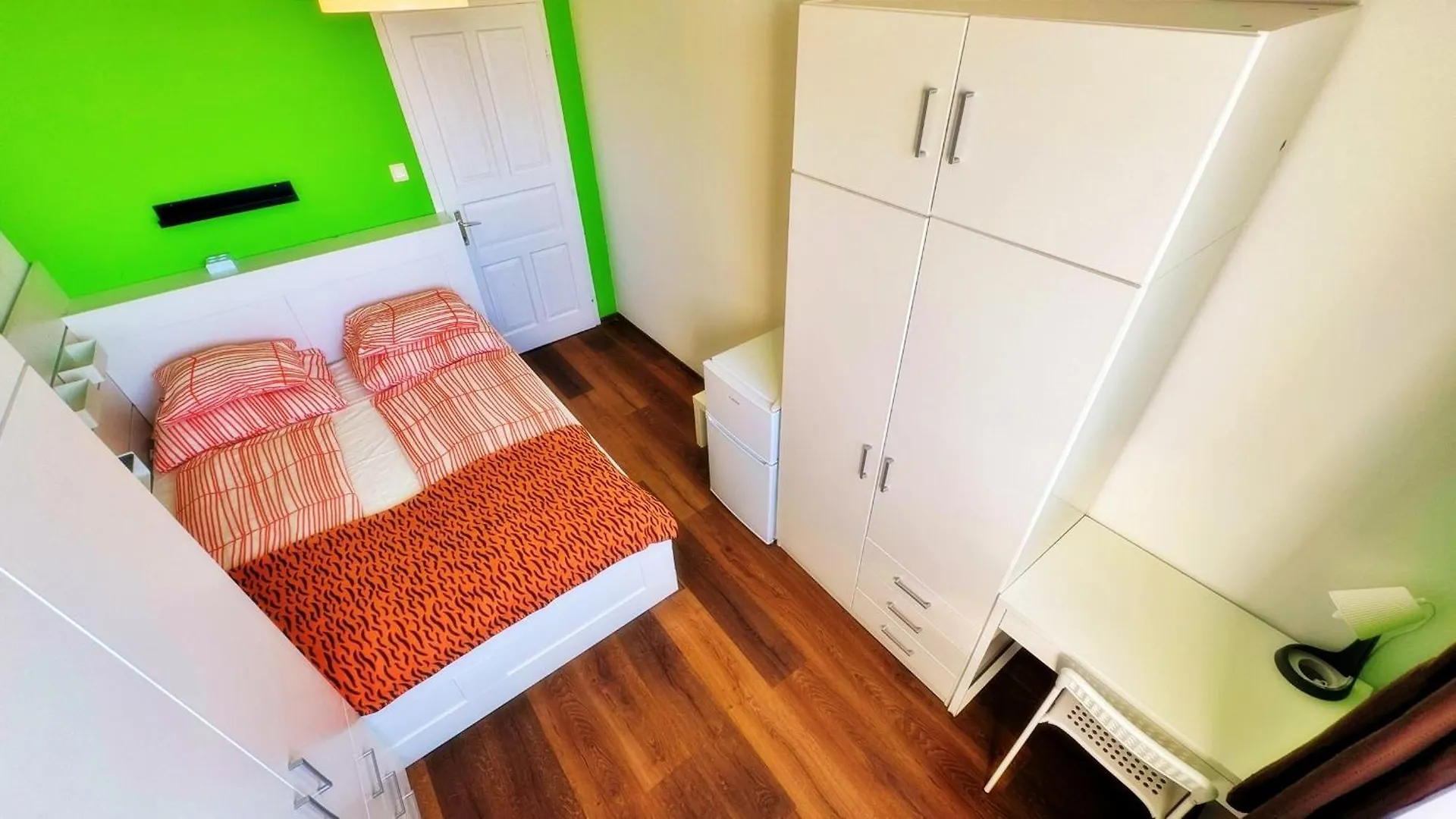 Bebudgetrooms Budapest 0*,